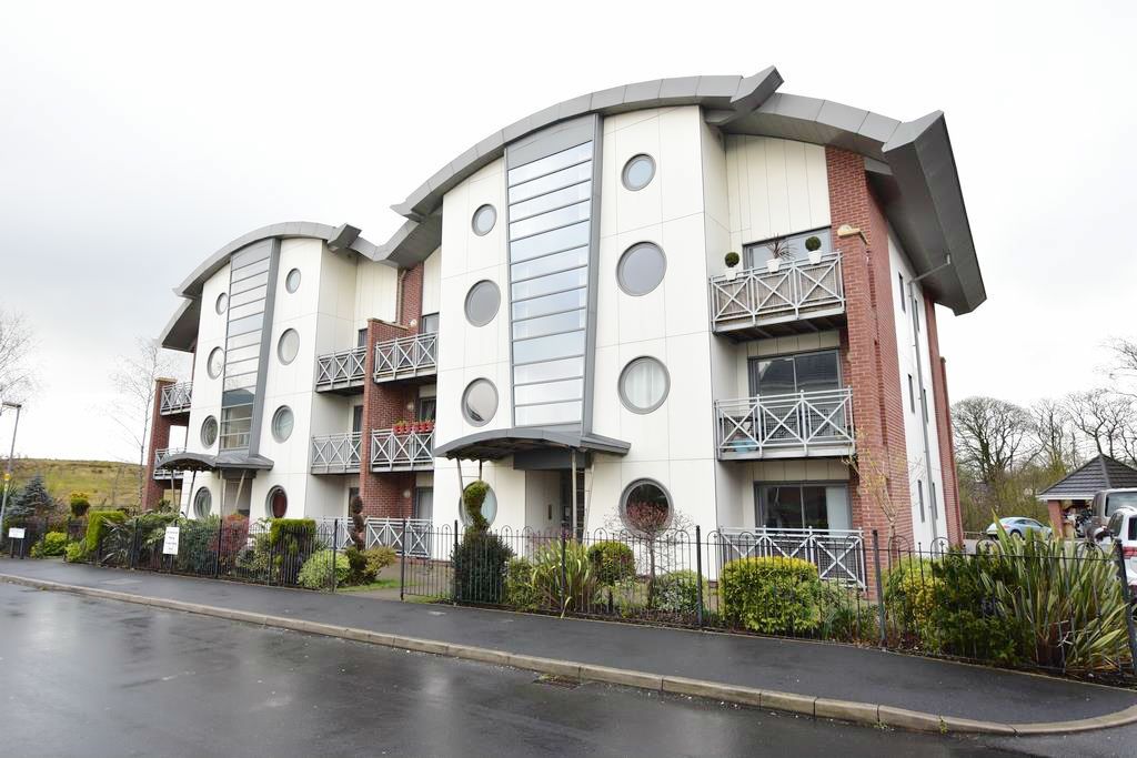 1 bed flat to rent in Worden Brook Close, Buckshaw Village, Chorley PR7, £525 pcm Zoopla