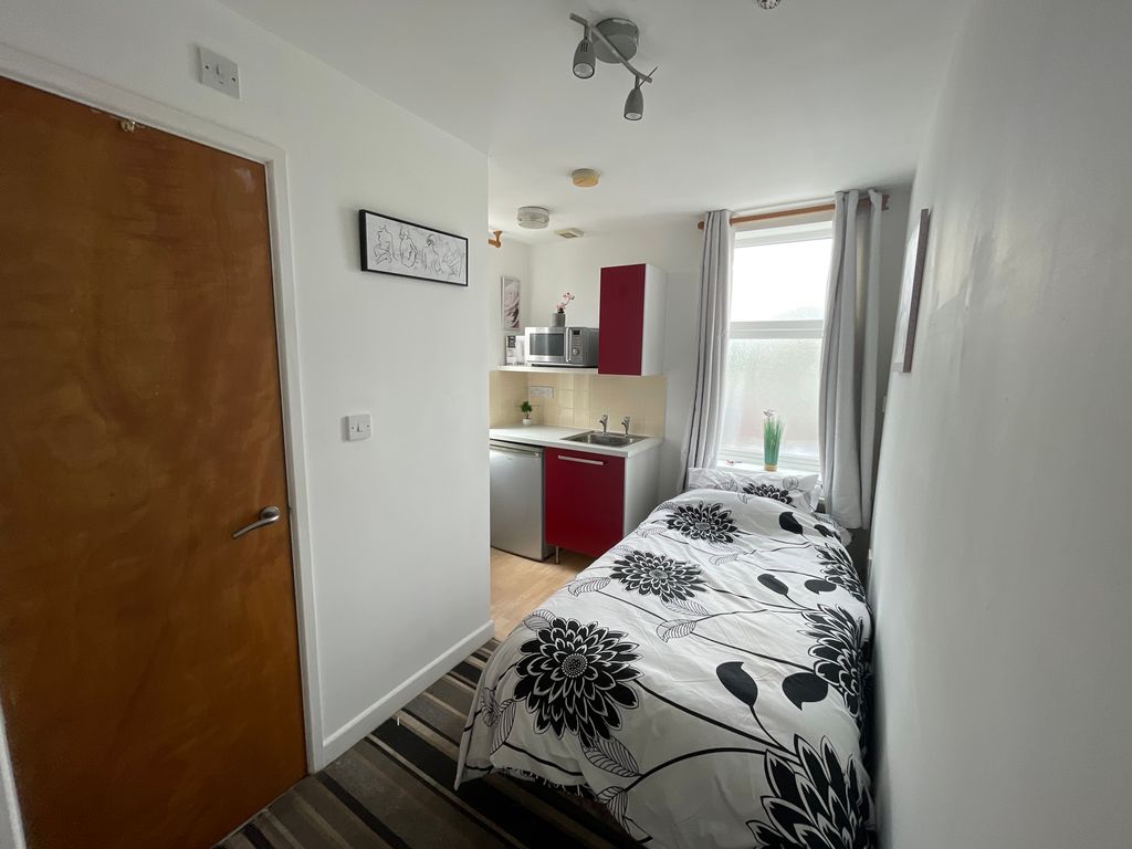 Studio to rent in Walsall Street, Willenhall WV13 Zoopla