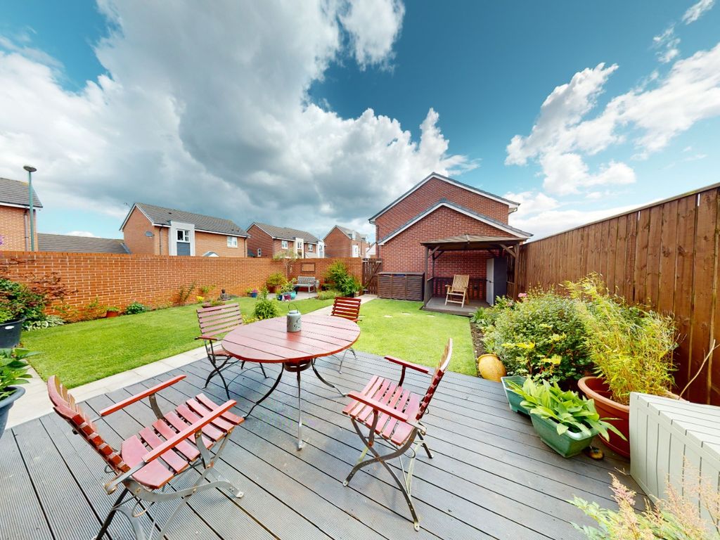 3 bed detached house for sale in Lynwood Way, South Shields NE34, £