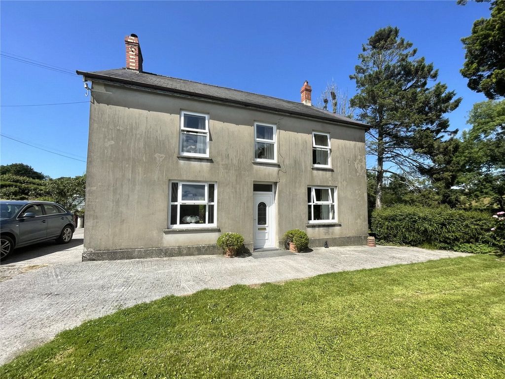 3 bed detached house for sale in Nantgaredig, Carmarthen