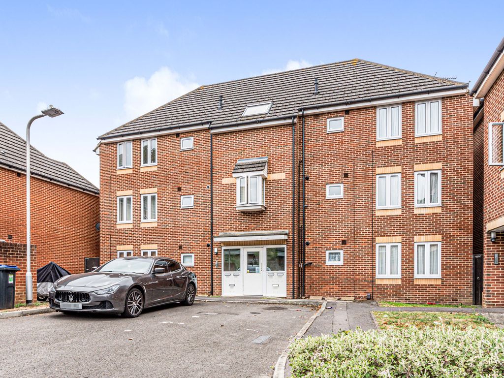 2 bed flat for sale in Shilling Close, Tilehurst, Reading RG30 Zoopla