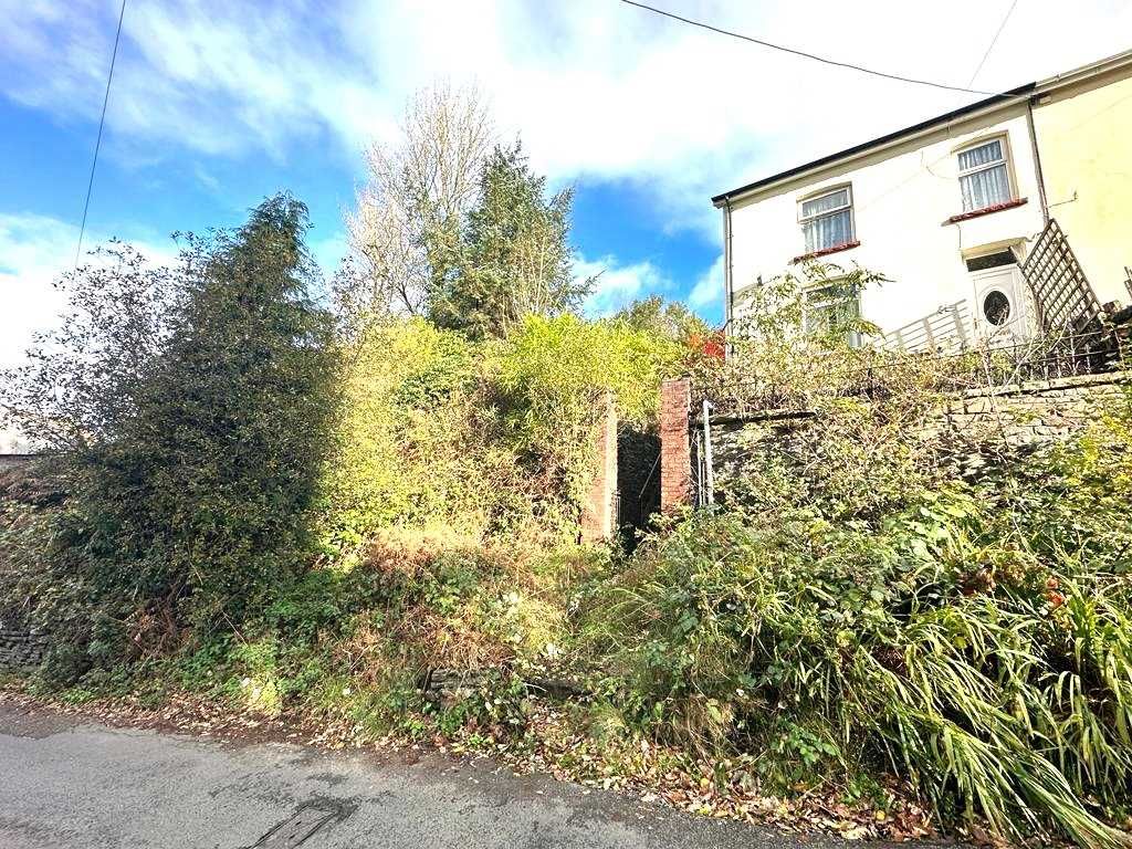 3 bed semidetached house for sale in GraigYrEos, Tonypandy CF40, £