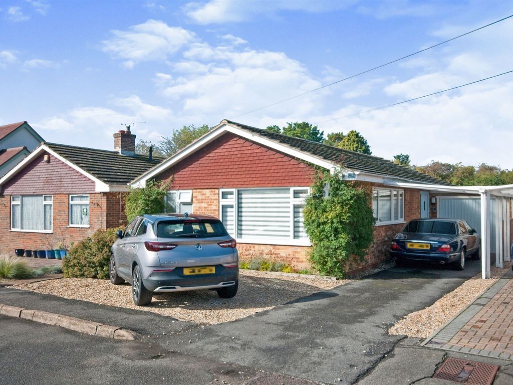 2 bed detached bungalow for sale in Bexley Close, Hailsham BN27 Zoopla