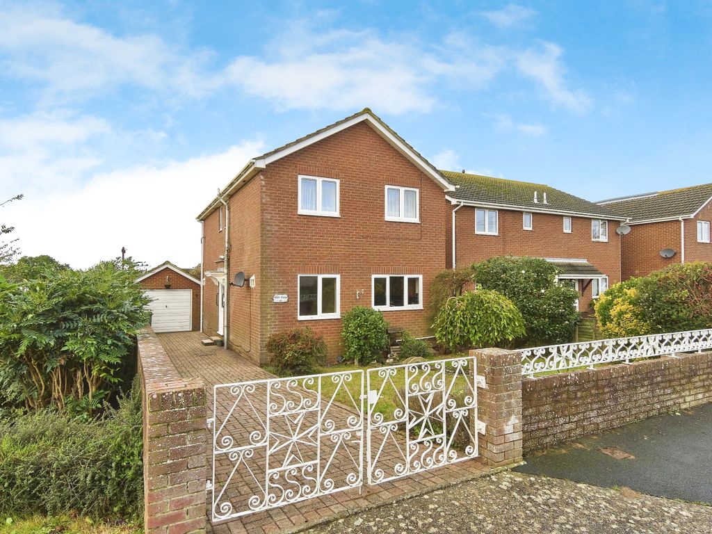 3 bed detached house for sale in Greenways, Cowes PO31, £350,000 Zoopla
