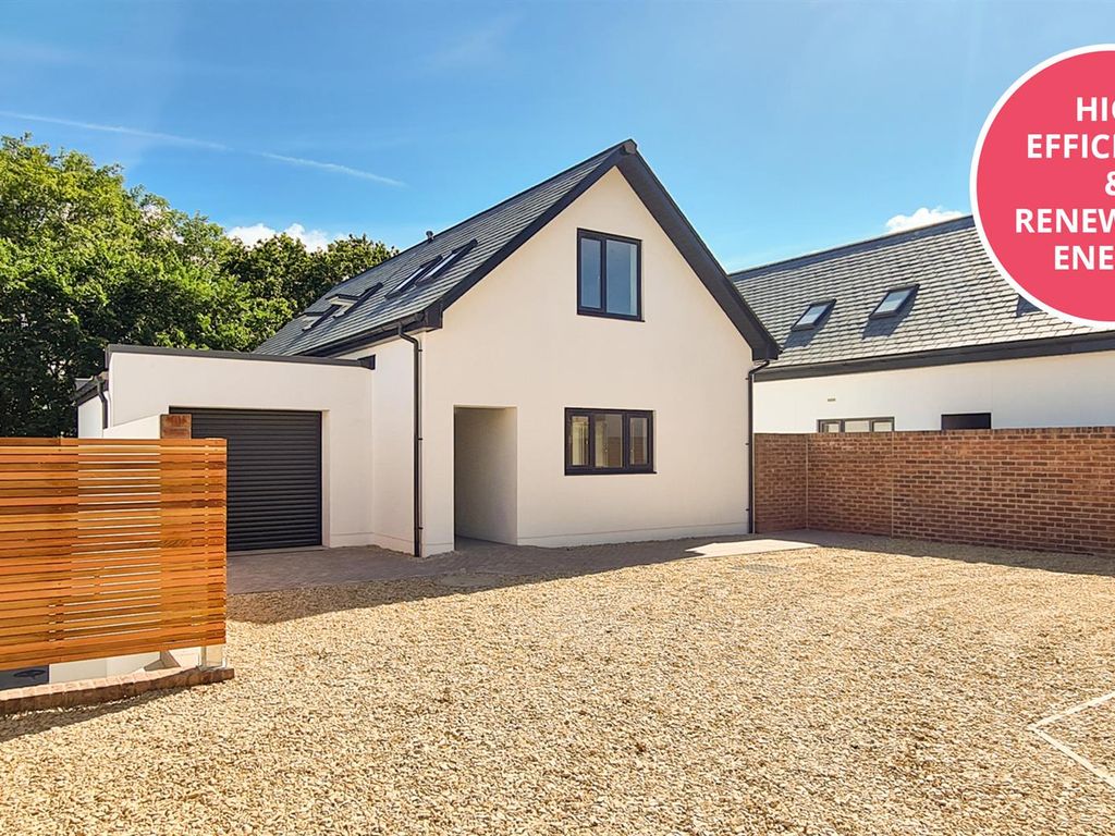 4 bed detached house for sale in Shamwickshire Close, Bideford EX39