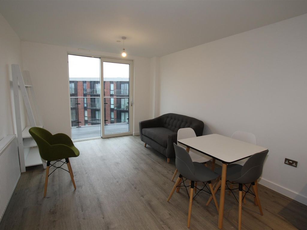 1 bed flat to rent in Middlewood Locks, Salford M5, £1,100 pcm Zoopla
