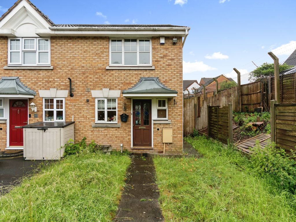 2 bed end terrace house for sale in Oak Meadow Close, Yardley