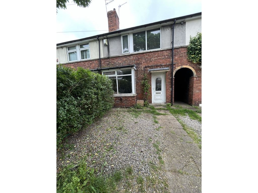 2 bed terraced house for sale in Burlington Avenue, York YO10, £190,000