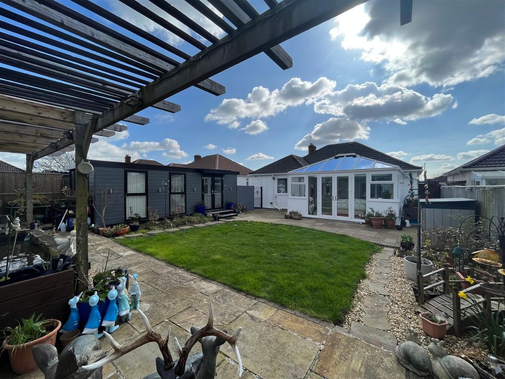 2 bed bungalow for sale in Maisemore Avenue, Patchway, Bristol BS34