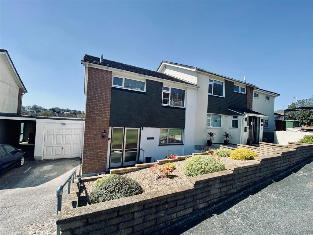 3 bed semidetached house for sale in Wolrige Way, Plympton, Plymouth