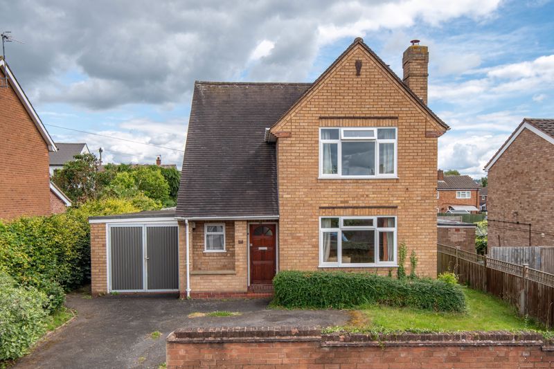 3 bed detached house for sale in Melbourne Road, Sidemoor, Bromsgrove