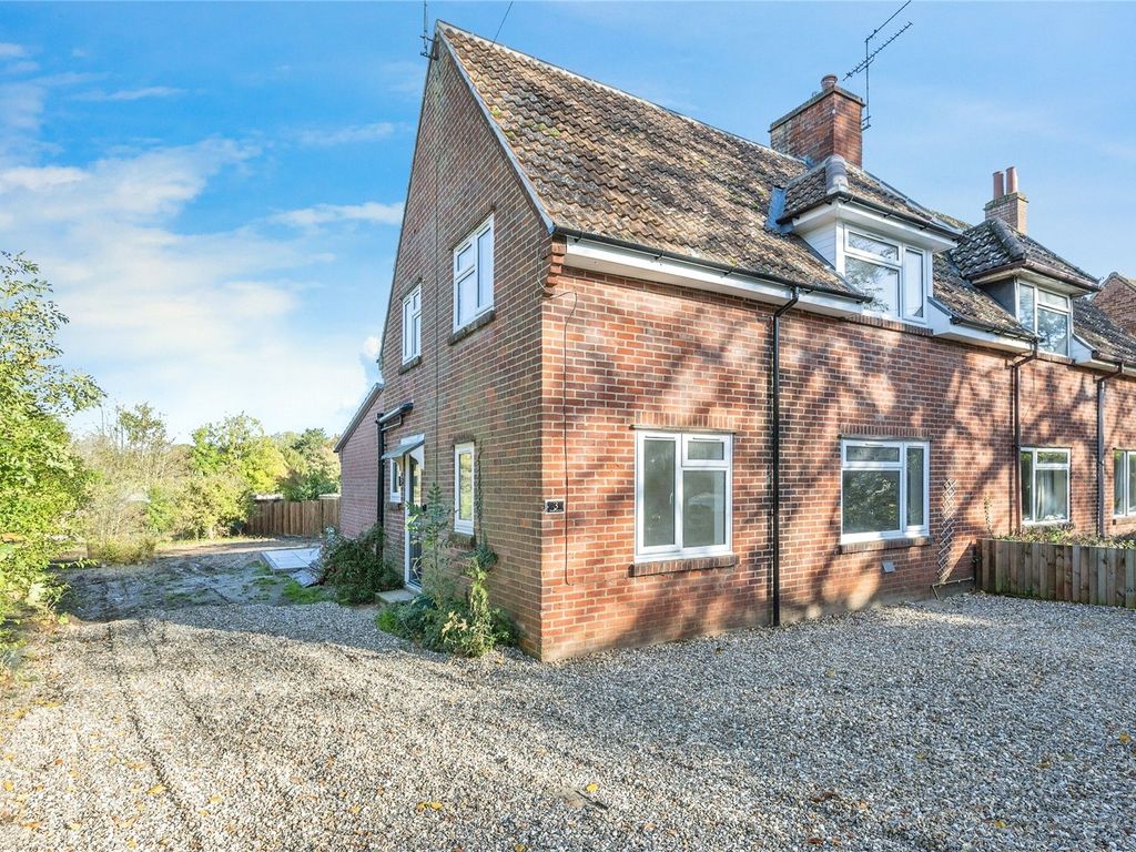 4 bed semidetached house for sale in Park Road, Wroxham, Norwich