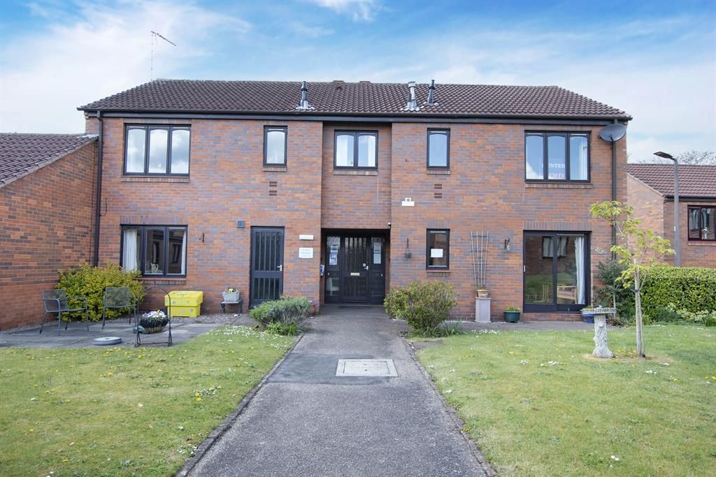 1 bed flat for sale in Peakes Croft, Bawtry, Doncaster DN10 Zoopla