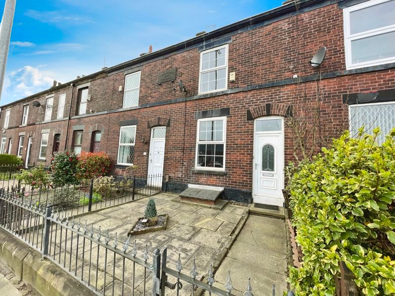 2 bed terraced house for sale in Manchester Road, Bury BL9, £175,000