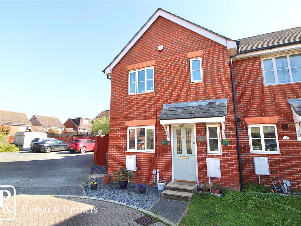 3 bed end terrace house for sale in Forester Close, Pinewood, Ipswich