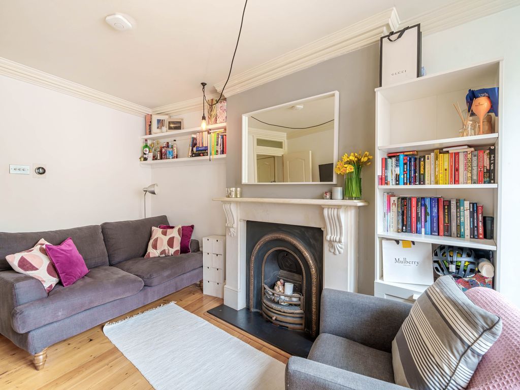2 bed flat for sale in Holloway Road, London N19 Zoopla
