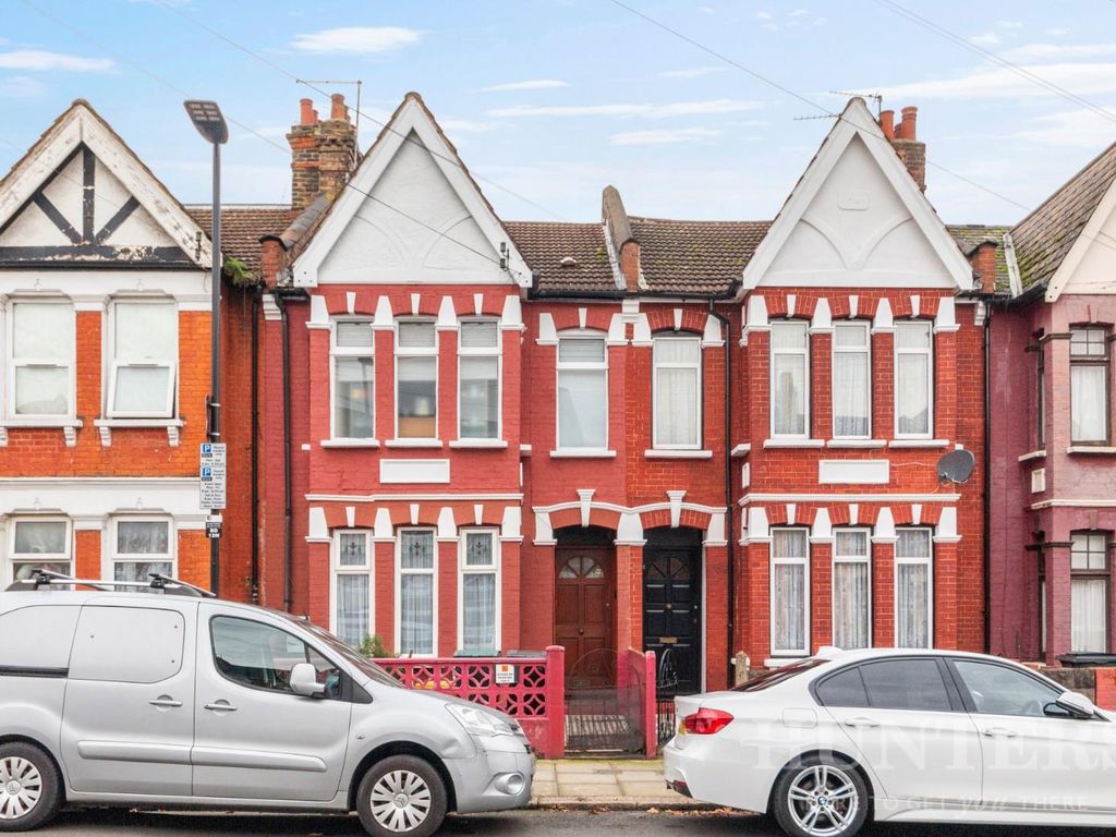 2 bed flat for sale in Broadwater Road, London N17, £285,000 Zoopla