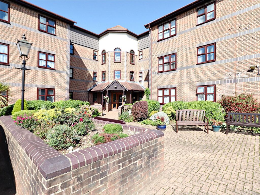 2 bed flat for sale in Kingsley Court, 21 Pincott Road, Bexleyheath