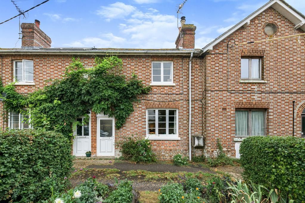 2 bed terraced house for sale in New Buildings, Spetisbury, Blandford