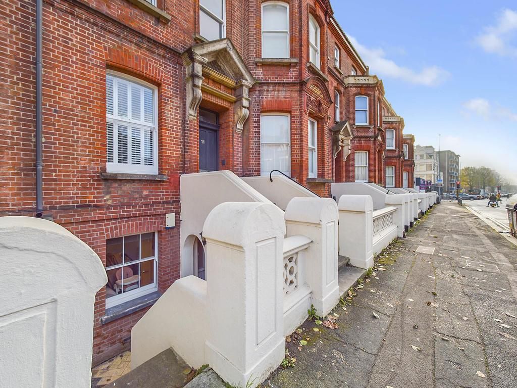 3 bed flat for sale in Sackville Road, Hove BN3 Zoopla