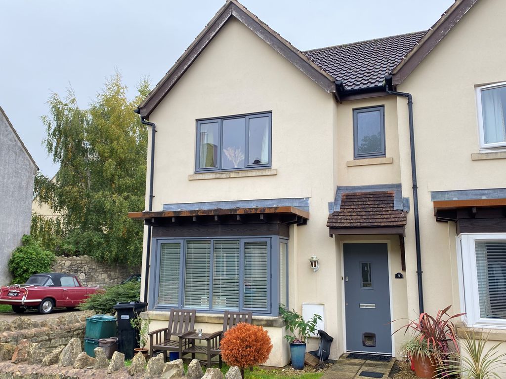 3 bed end terrace house to rent in Lovell Drive, Sutton, Bristol