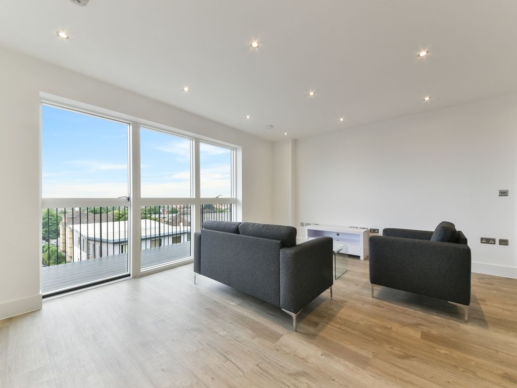 1 bed flat to rent in Baldwin Court, Lyon Square, Harrow HA1, £1,712