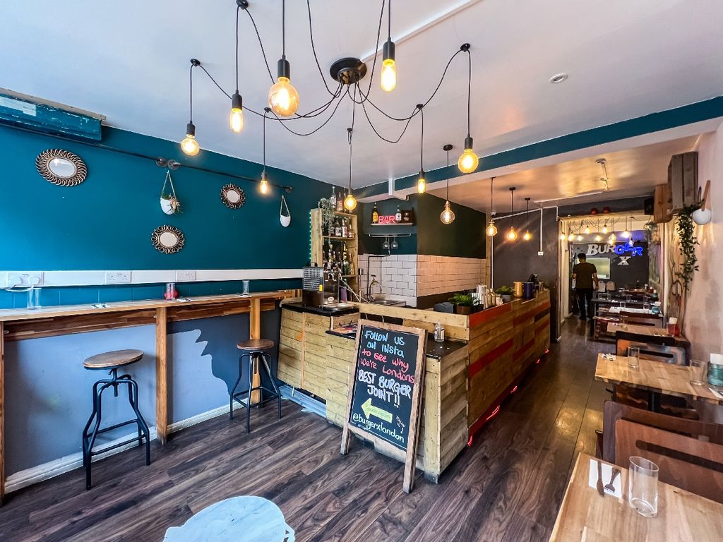 Restaurant/cafe to let in Holloway Road, London N7, £16,500 pa Zoopla