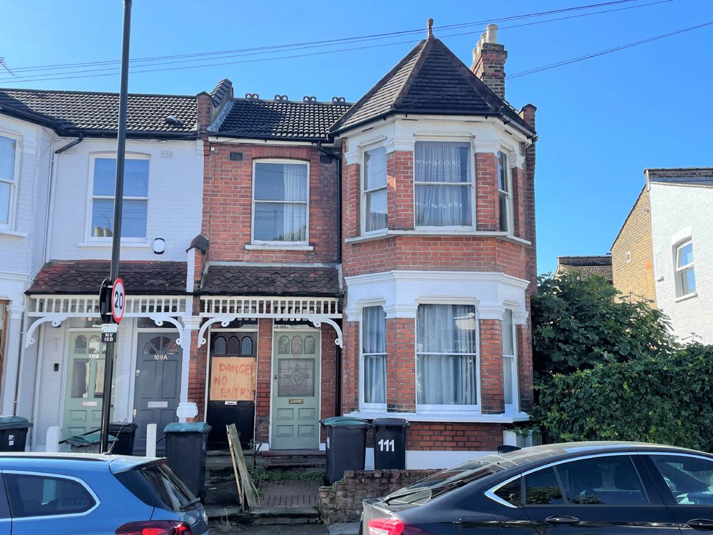 3 bed for sale in North View Road, London N8, £400,000 Zoopla