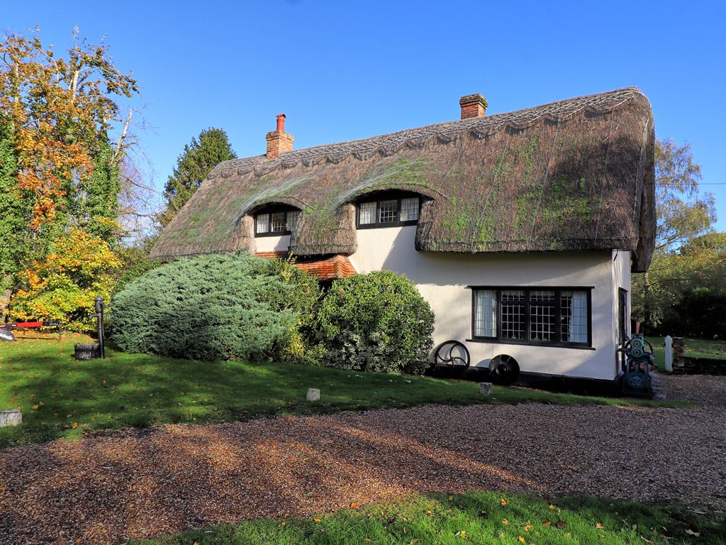 3 bed detached house for sale in Lower Green Road, Blackmore End