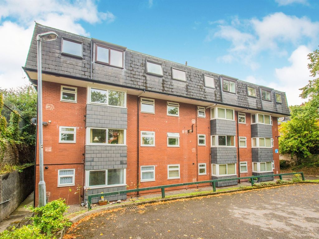 1 bed flat for sale in Newlands Court, Llanishen, Cardiff CF14, £80,000