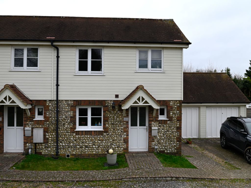 3 bed end terrace house to rent in Newhaven Road, Lewes BN7, £1,450 pcm