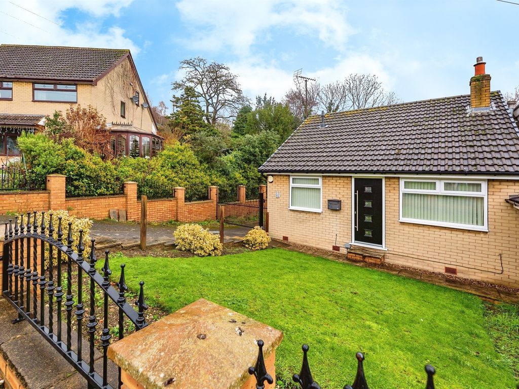 2 bed semidetached bungalow for sale in Bradgate Court, Kimberworth