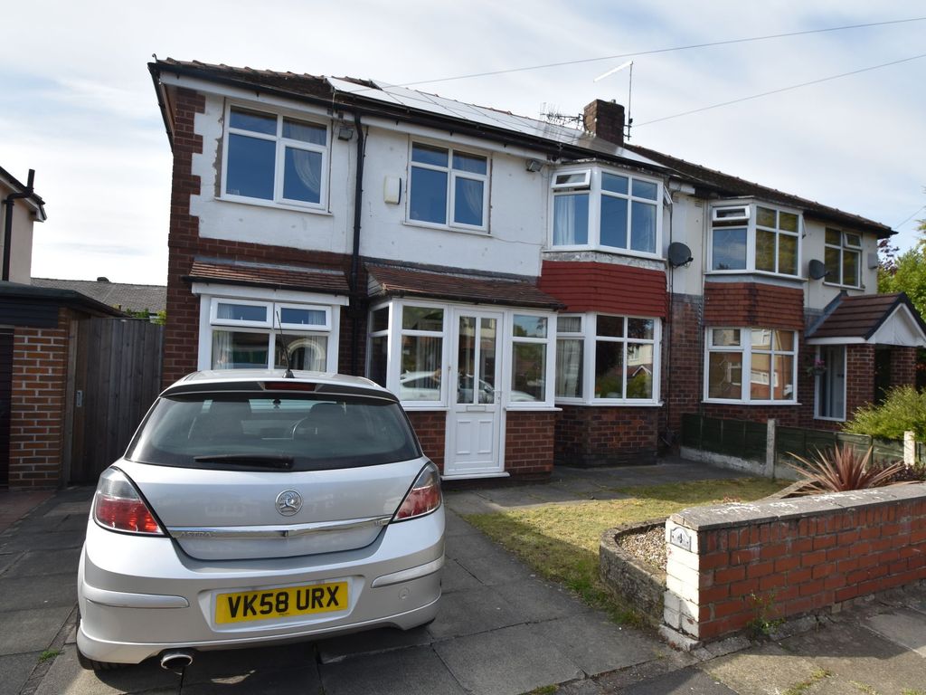 4 bed semidetached house for sale in Alexander Drive, Bury BL9, £