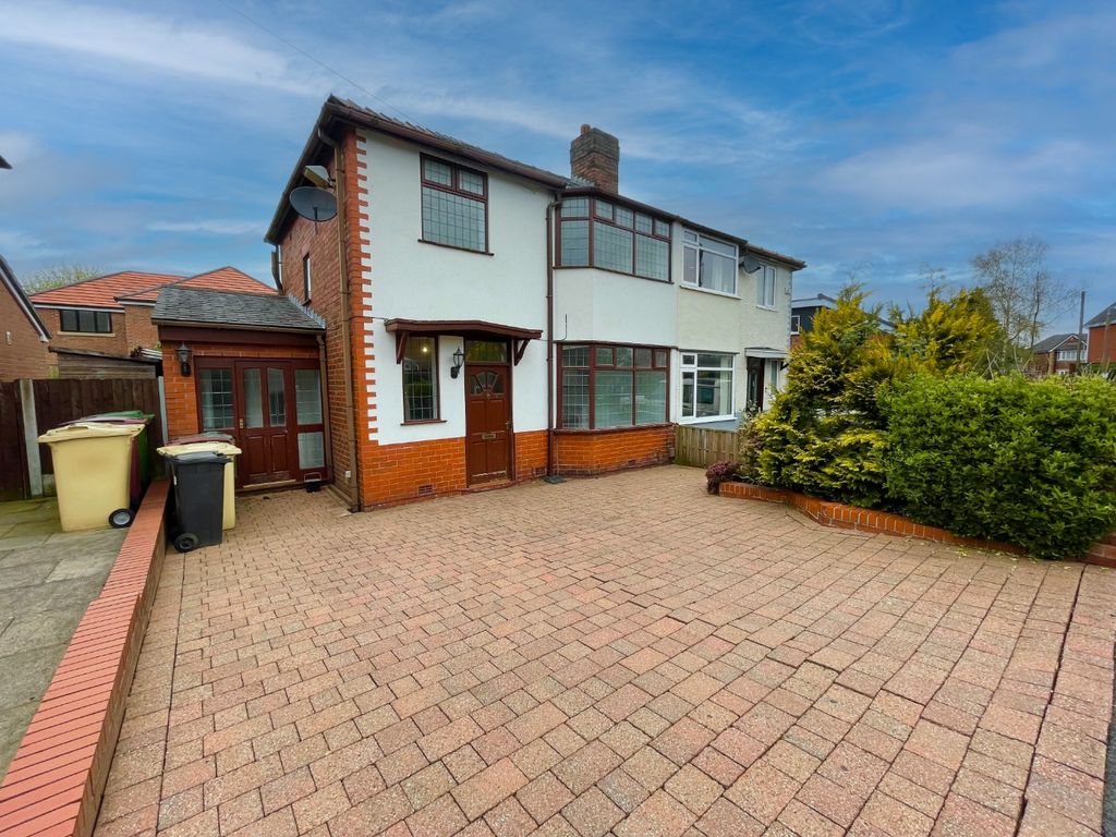 3 bed semidetached house for sale in Tempest Road, Lostock, Bolton