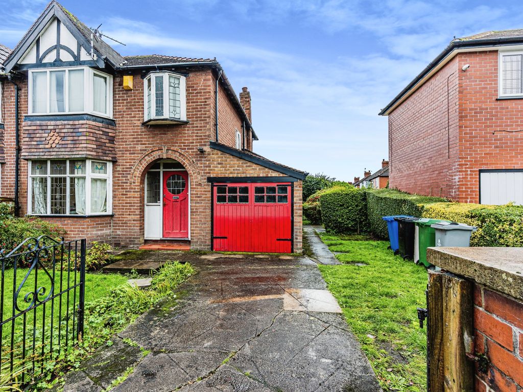 3 bed semidetached house for sale in Cranston Drive, Sale M33, £