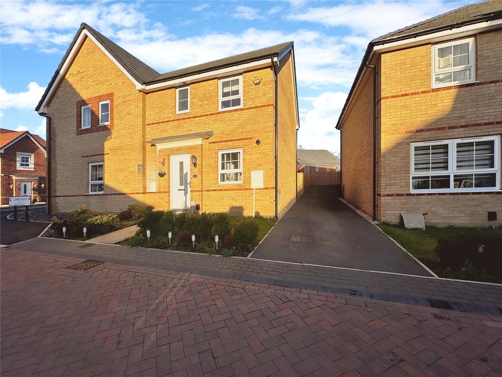 3 bed semidetached house for sale in Carrs Grove, Cudworth, Barnsley