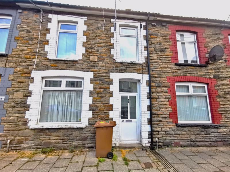 3 bed property to rent in Lower Francis Street, Abertridwr, Caerphilly
