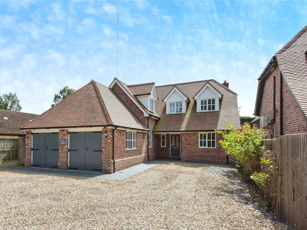 4 bed detached house for sale in Sudbury Road, Sicklesmere, Bury St