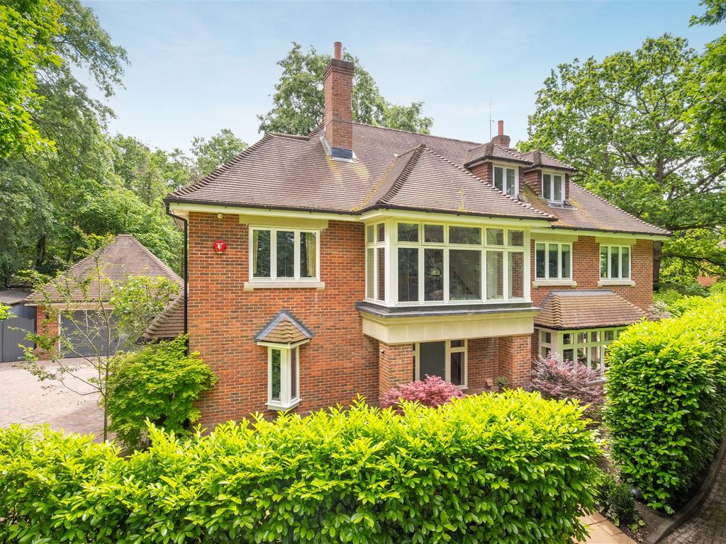 6 bed detached house for sale in Sandringham Drive, Ascot SL5, £