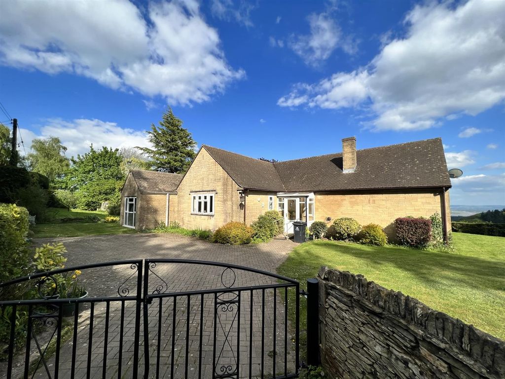 3 bed detached bungalow for sale in Wilderness Drive, Plump Hill