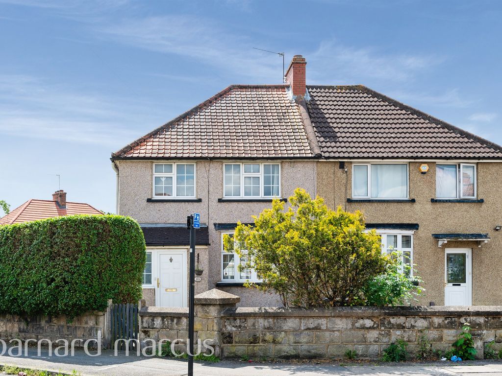 3 bed semidetached house for sale in Vernon Road, Feltham TW13, £