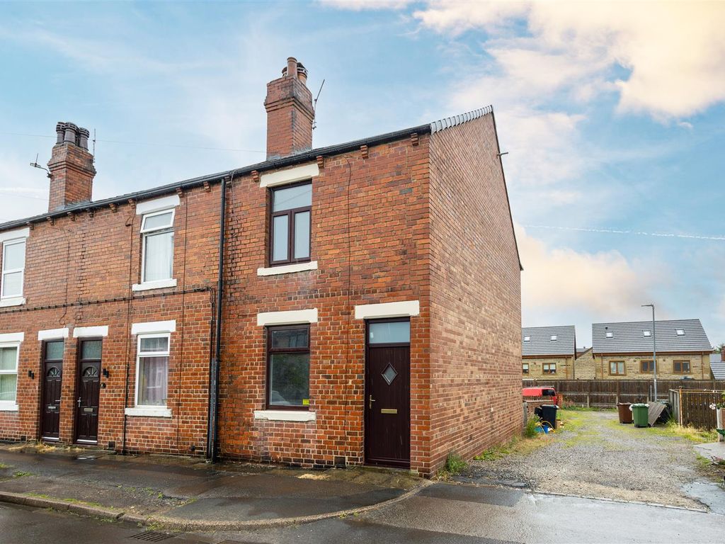 3 bed terraced house for sale in Oakwood Drive, Rothwell, Leeds LS26, £