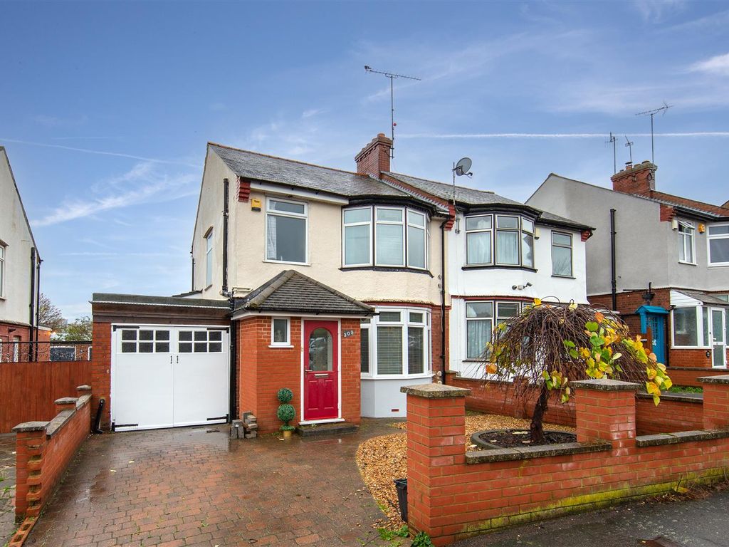 3 bed semidetached house for sale in Park Street, Luton, Bedfordshire LU1 Zoopla