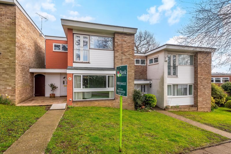 3 bed detached house for sale in The South Glade, Bexley DA5 Zoopla