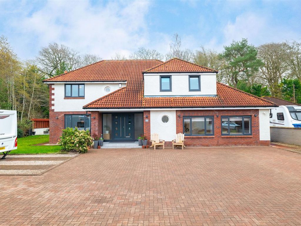 5 bed property for sale in Roy Drive, Murieston, Livingston EH54, £