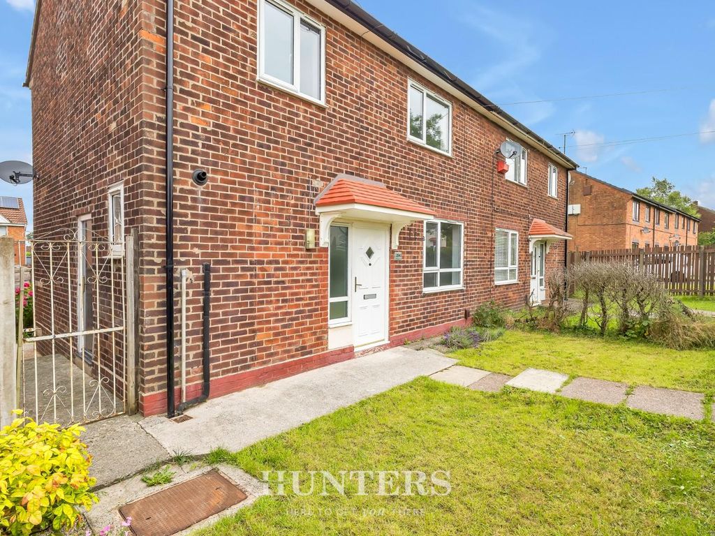 3 bed semidetached house for sale in Windermere Road, Middleton