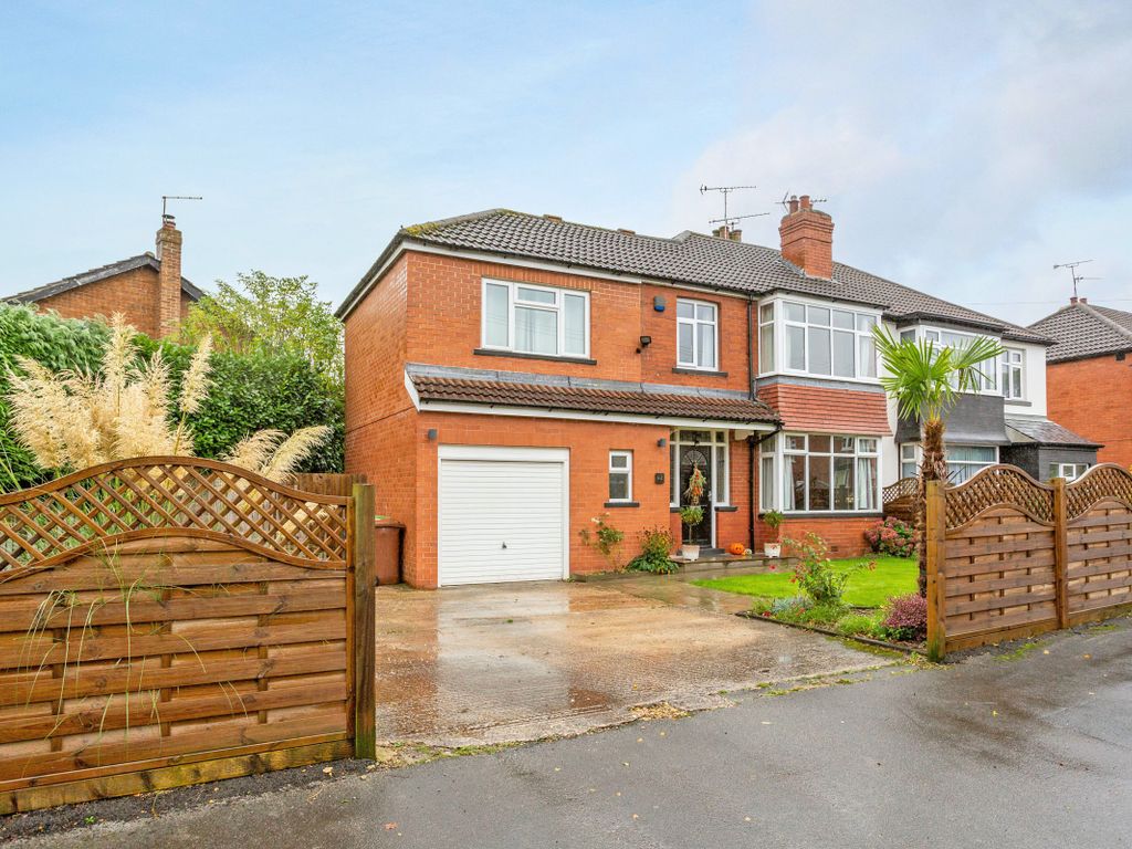 4 bed semidetached house for sale in Chelwood Crescent, Roundhay