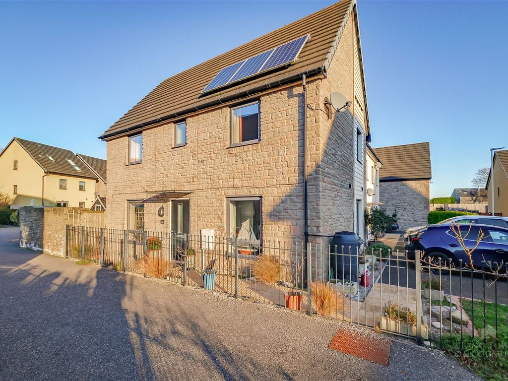 3 bed detached house for sale in Watercolour Way, Turnchapel, Plymouth