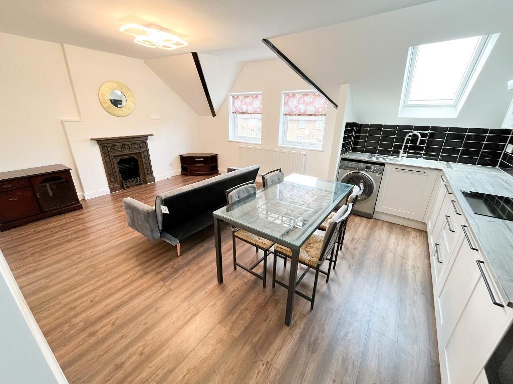 2 bed flat to rent in Cricklewood Lane, Childs Hill, London NW2 Zoopla