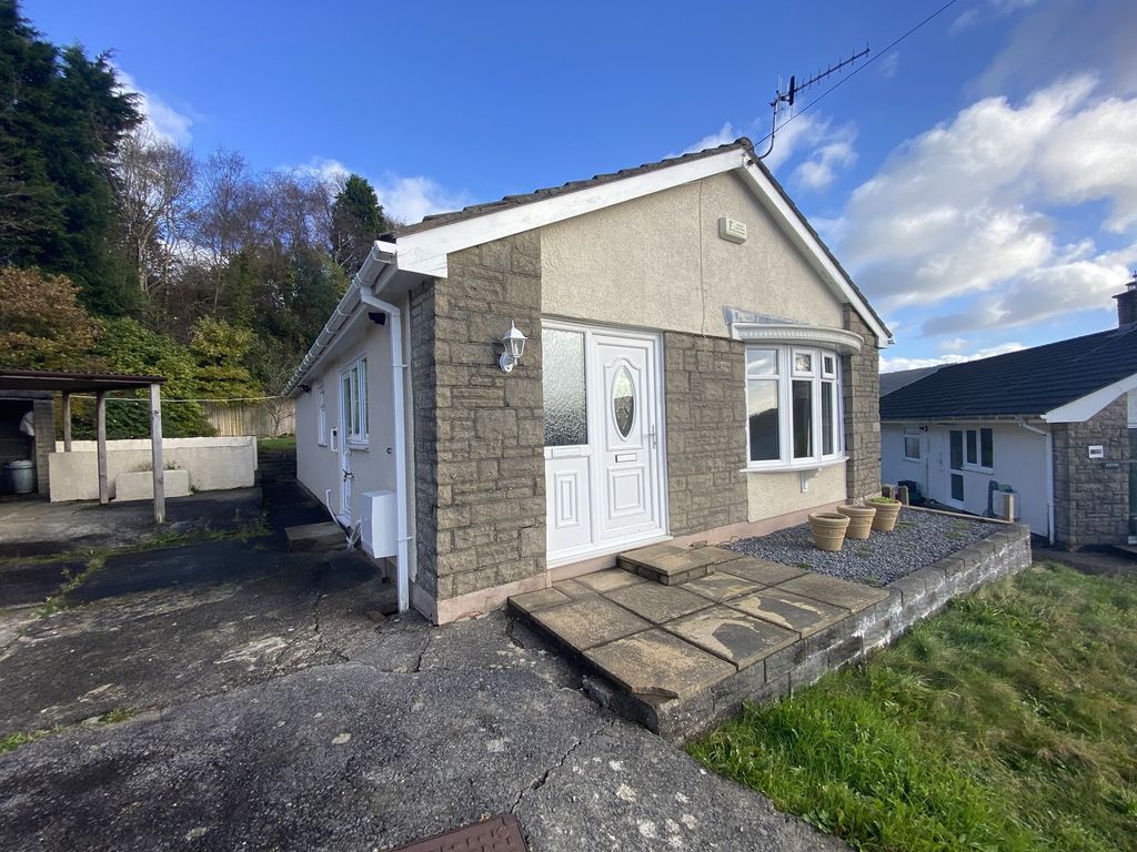 3 bed detached bungalow for sale in Kingrosia Park, Clydach, Swansea